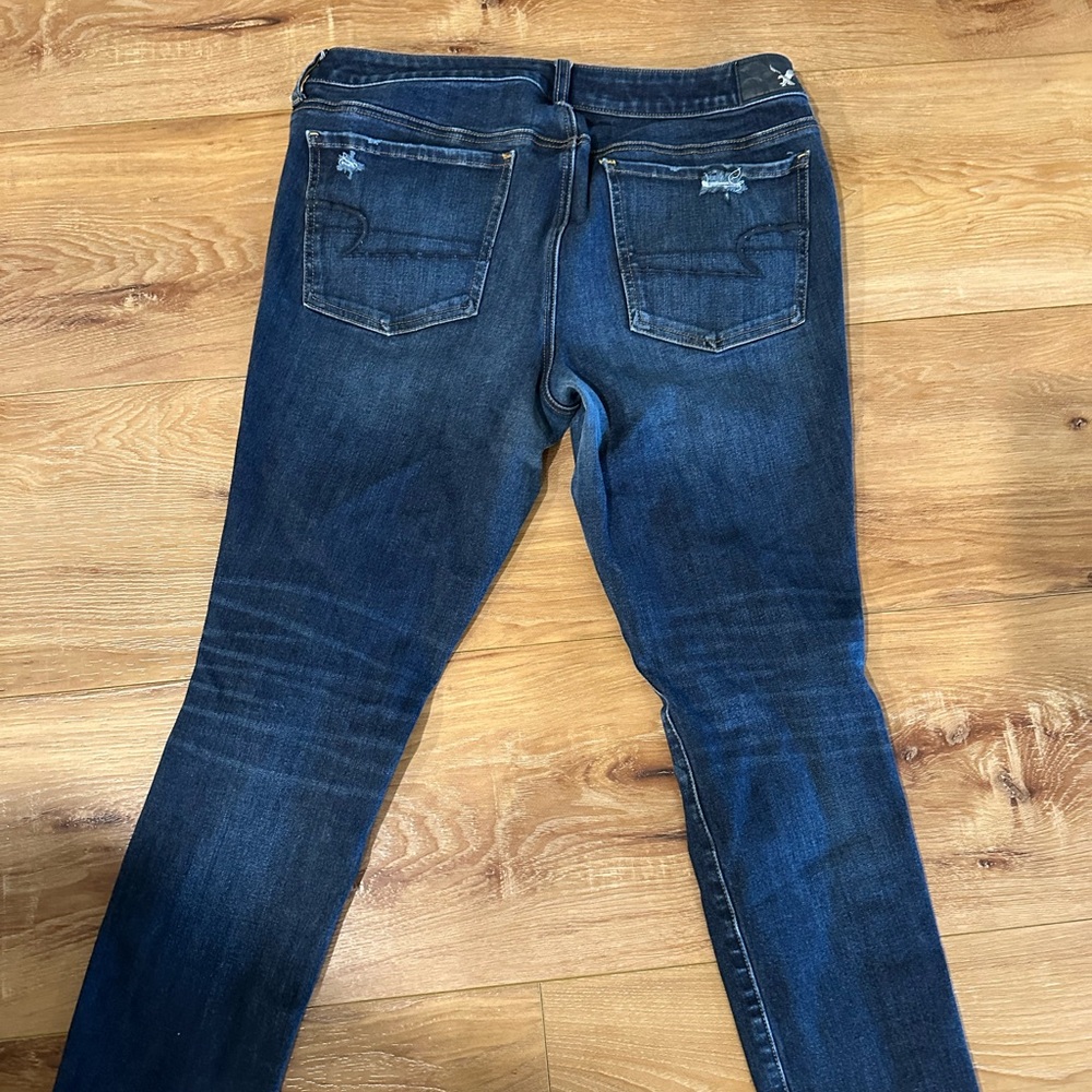 American Eagle Outfitters Dark Blue Distressed Skinny Jeans - Picture 6 of 8